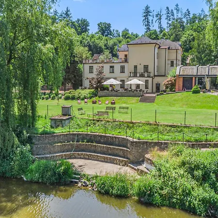 - Konferencni 아파트 *