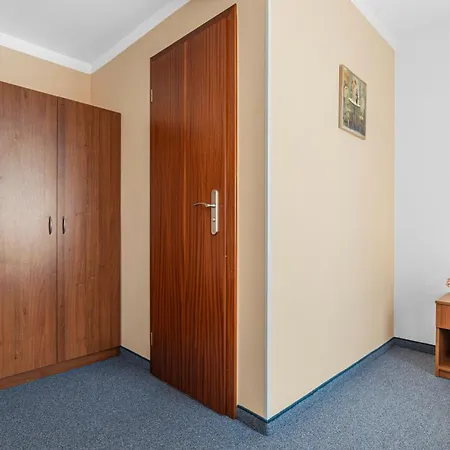 - Konferencni * Samechov